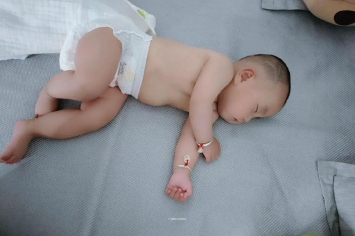 株洲宝宝口水多怎么回事